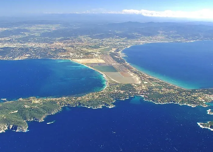 아파트 Le Frangipanier - Port De Et Plages 카르쿠에이란느